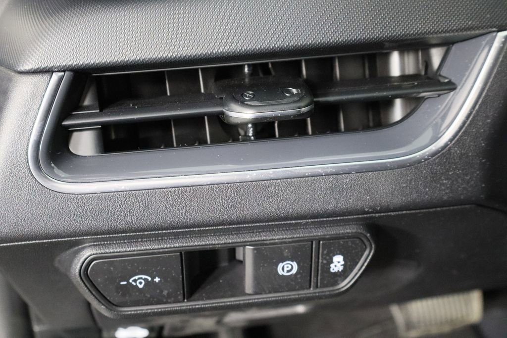 Used 2025 Kia K4 EX image 23