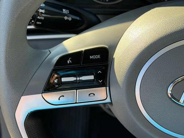 Used 2023 Hyundai Elantra SEL image 13