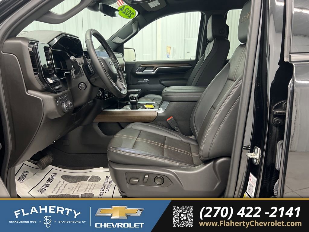 Used 2024 Chevrolet Silverado 1500 High Country w/ Midnight Edition image 9