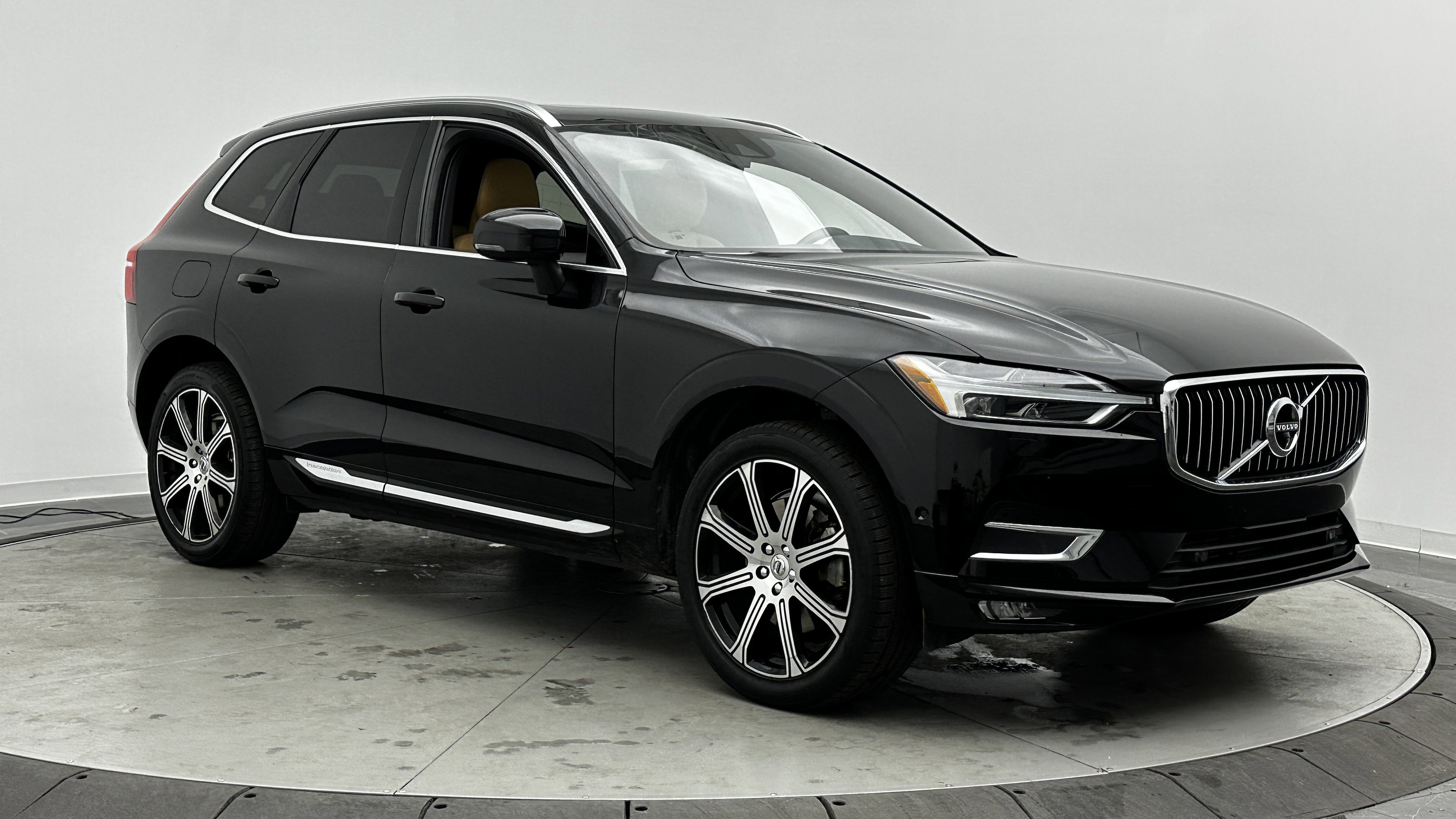 Used 2019 Volvo XC60 T6 Inscription w/ Protection Package Premier image 3