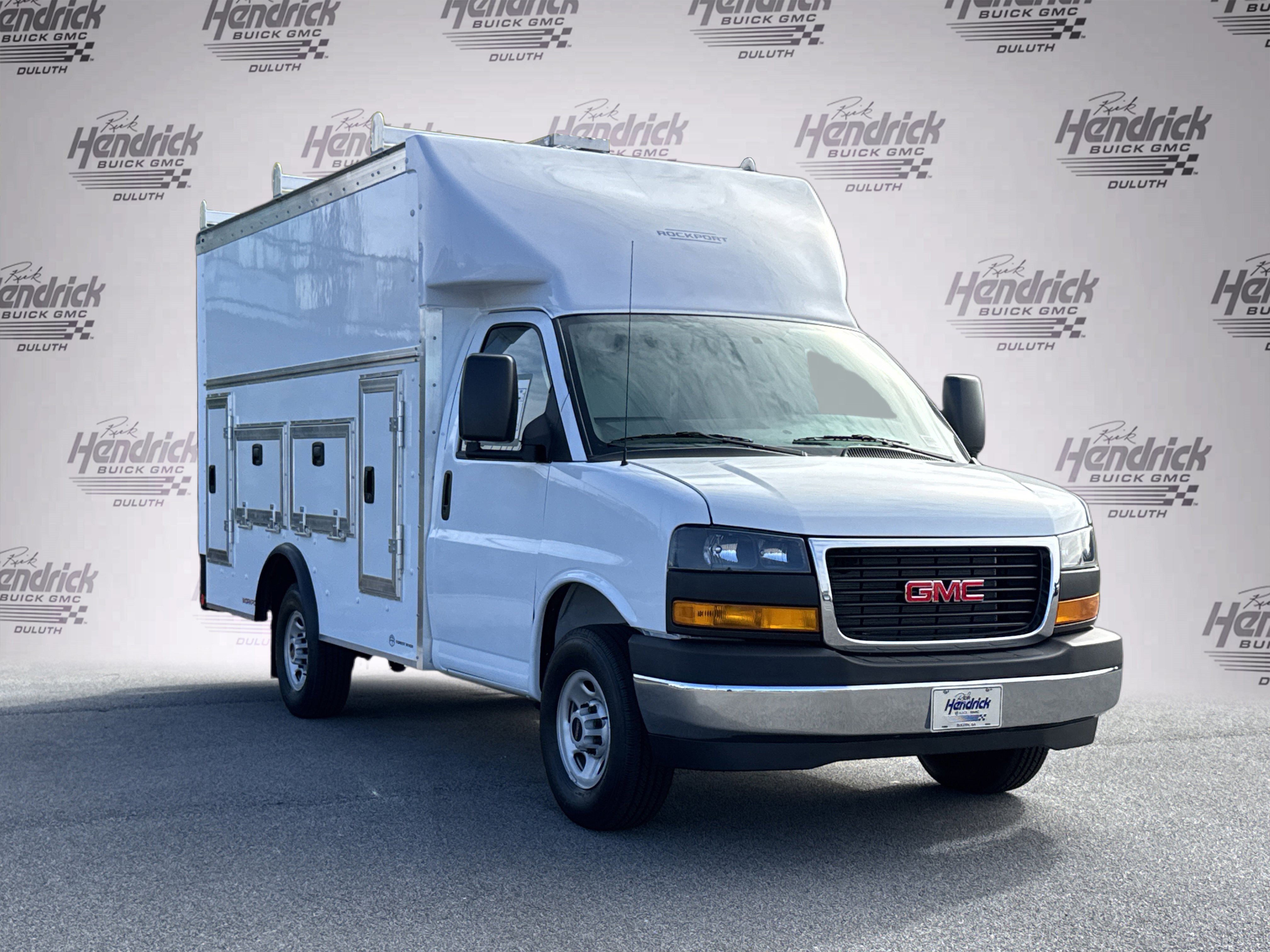 New 2026 GMC Savana 3500 w/ Power Convenience Package RWD image 2