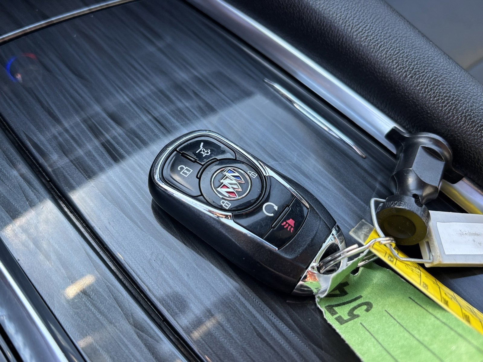 Used 2022 Buick Enclave Essence w/ LPO, Cargo Package image 27