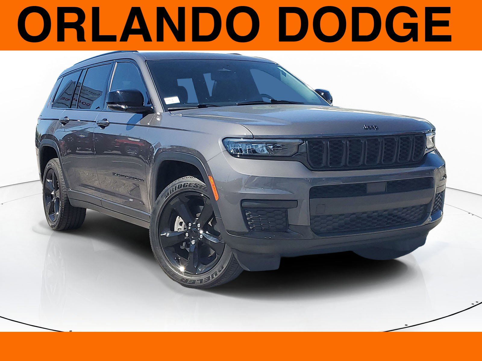 Used 2024 Jeep Grand Cherokee L Altitude image 1