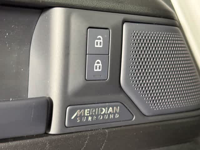 New 2026 Land Rover Defender 110 OCTA AWD/4WD image 22