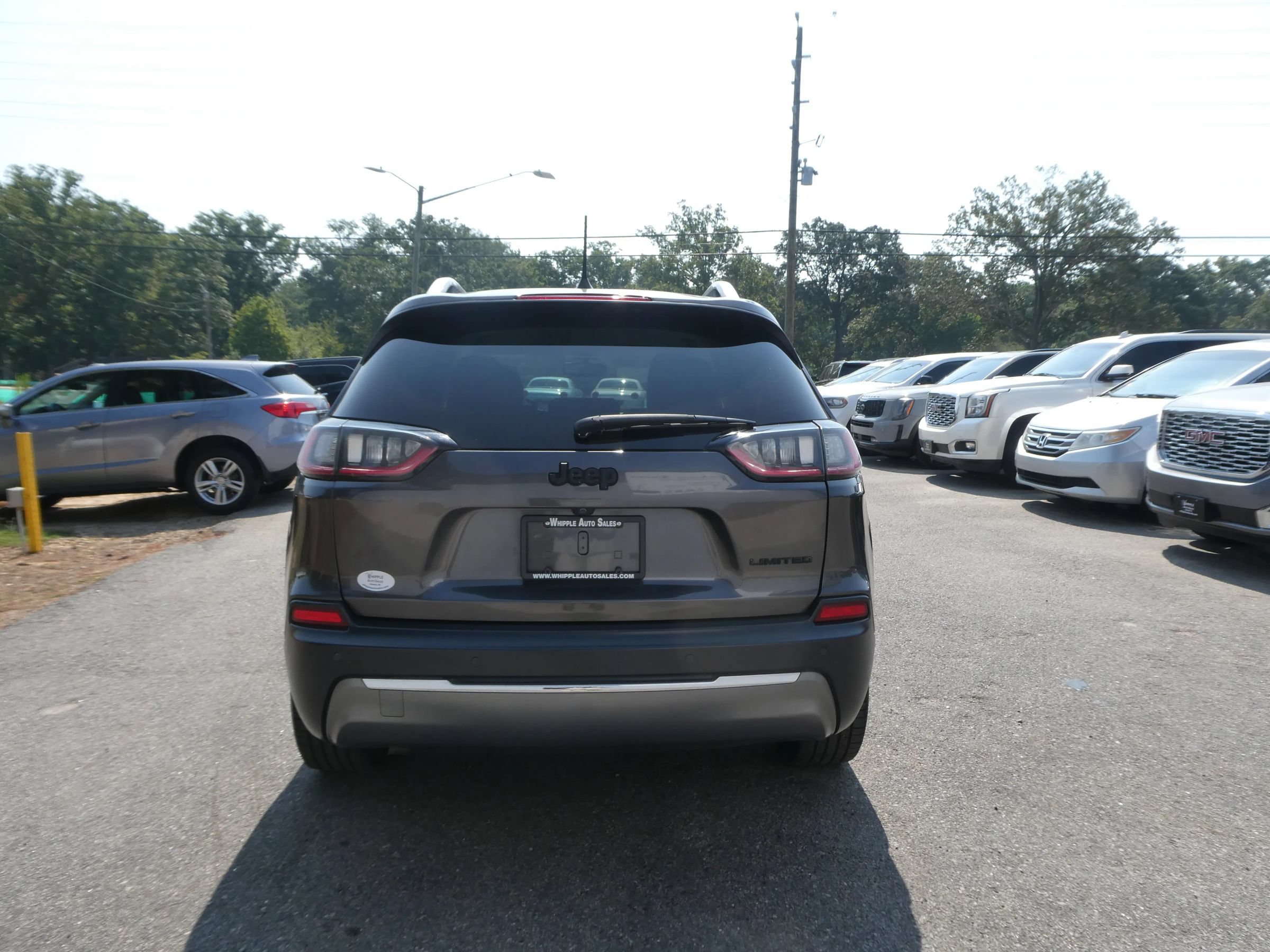 Used 2019 Jeep Cherokee Limited FWD image 6