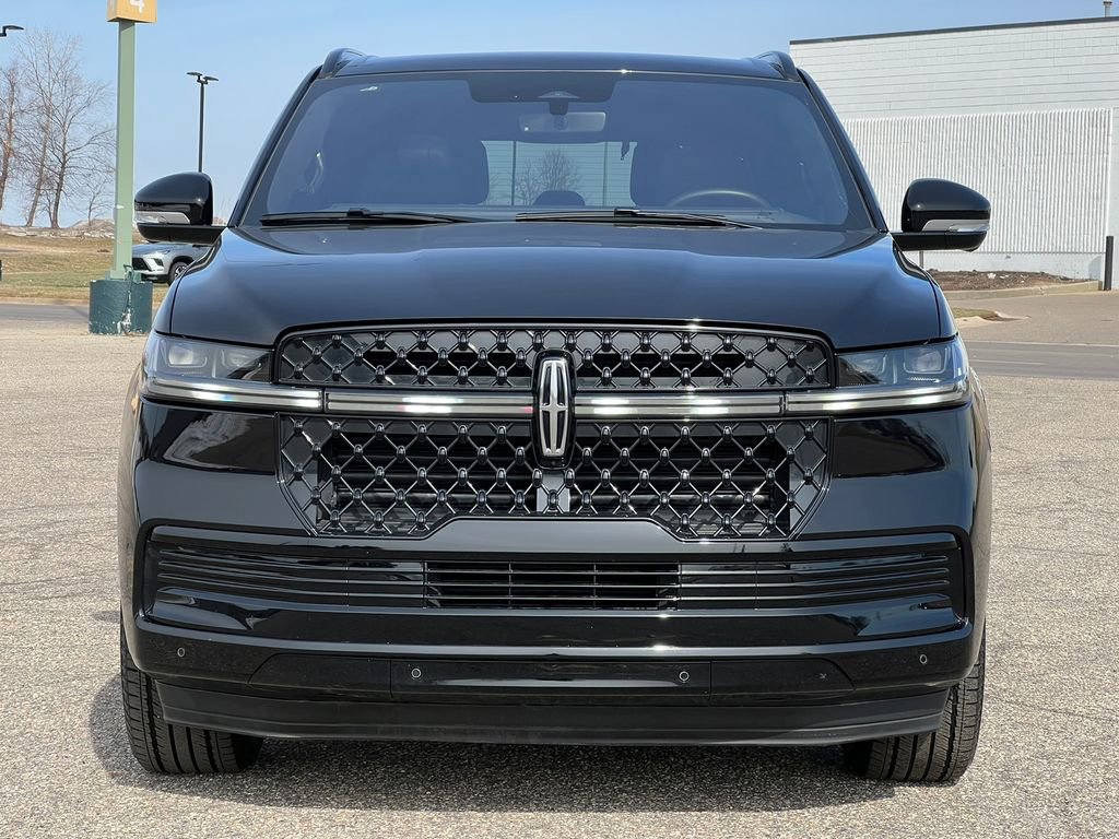Used 2025 Lincoln Navigator Reserve w/ Jet Appearance Package image 49