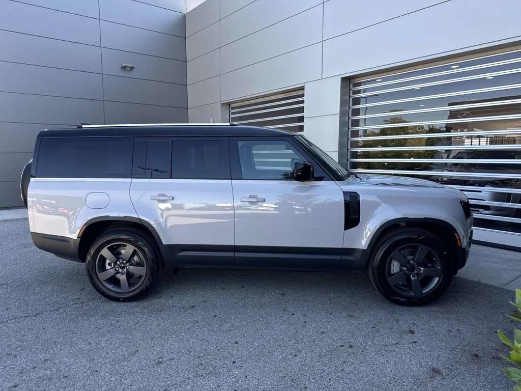 New 2026 Land Rover Defender 130 S AWD/4WD image 7