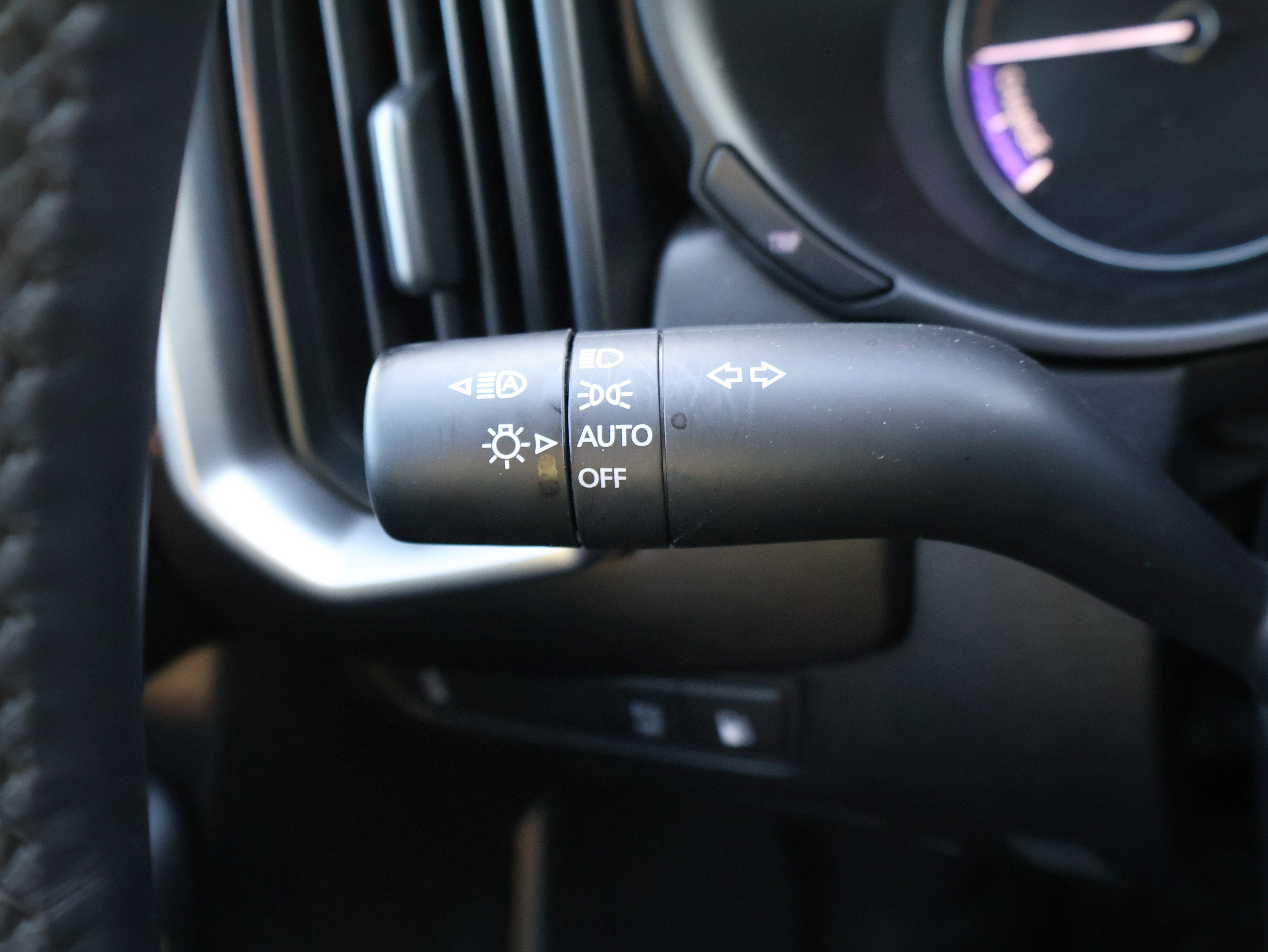 Certified 2025 MAZDA CX-50 AWD 2.5 Hybrid image 37