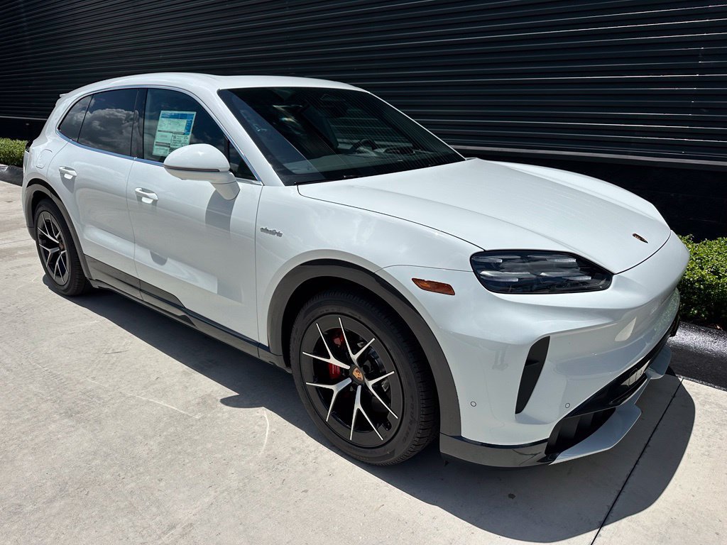 New 2026 Porsche Cayenne S AWD/4WD image 12