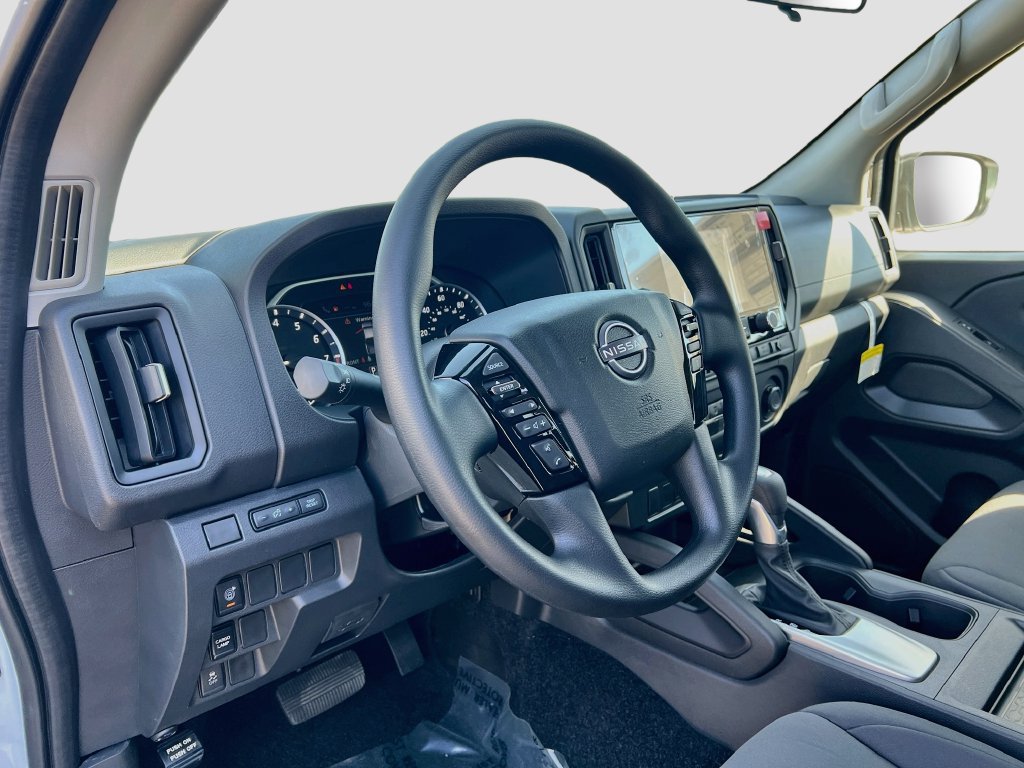 New 2027 Nissan Frontier S w/ Tow Package RWD image 9
