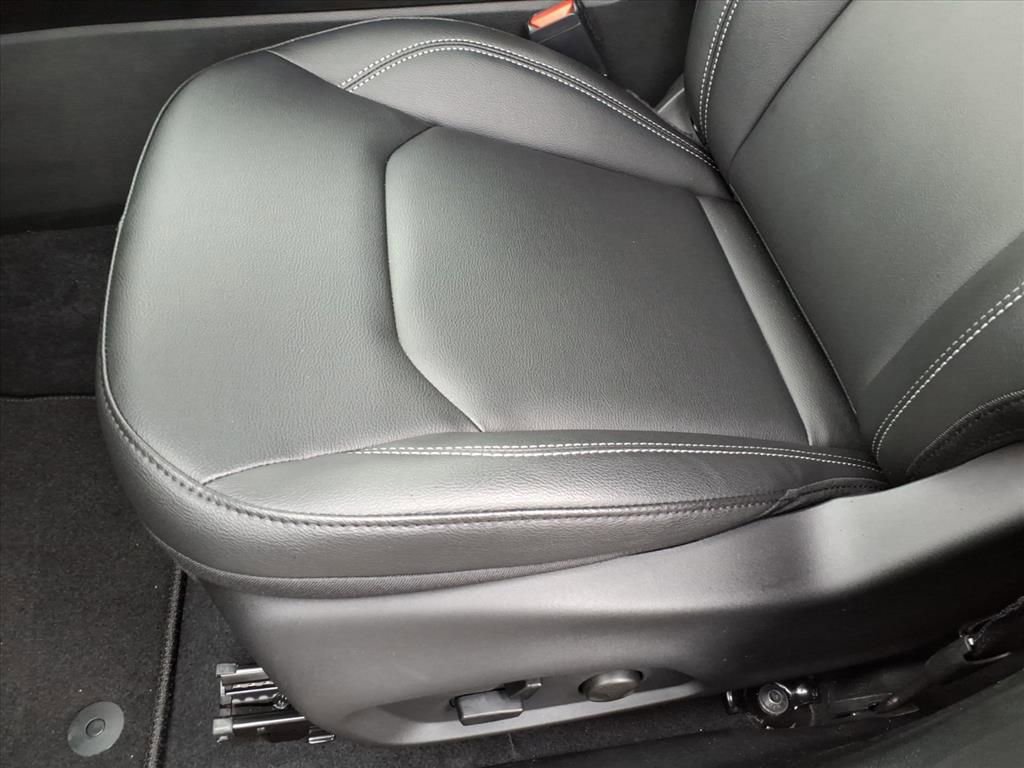 New 2026 Jeep Compass Limited image 16