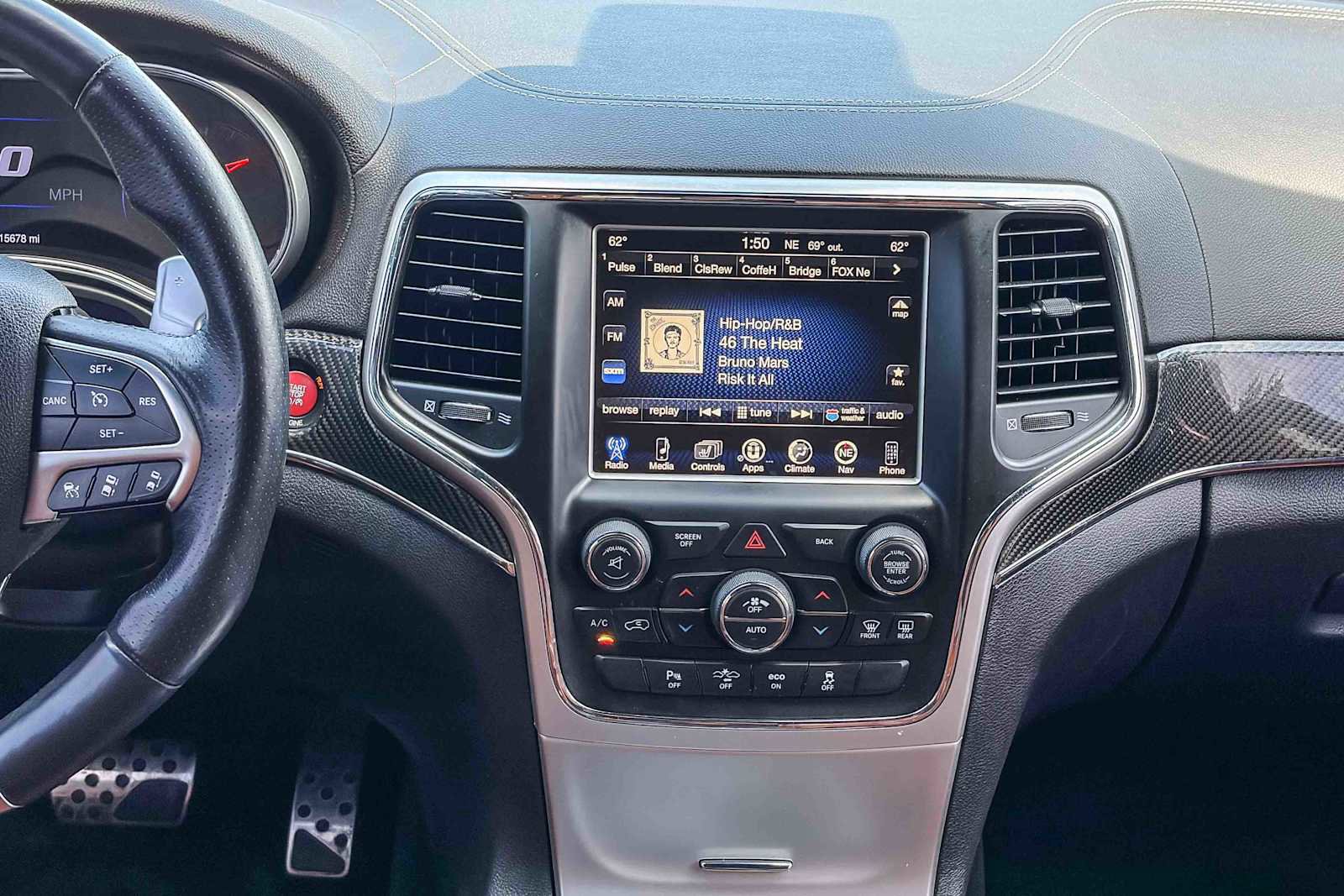 Used 2015 Jeep Grand Cherokee SRT AWD/4WD image 12