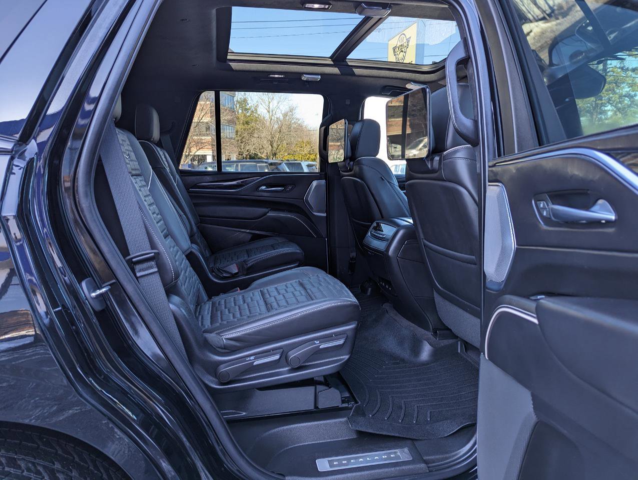 Used 2023 Cadillac Escalade V image 43