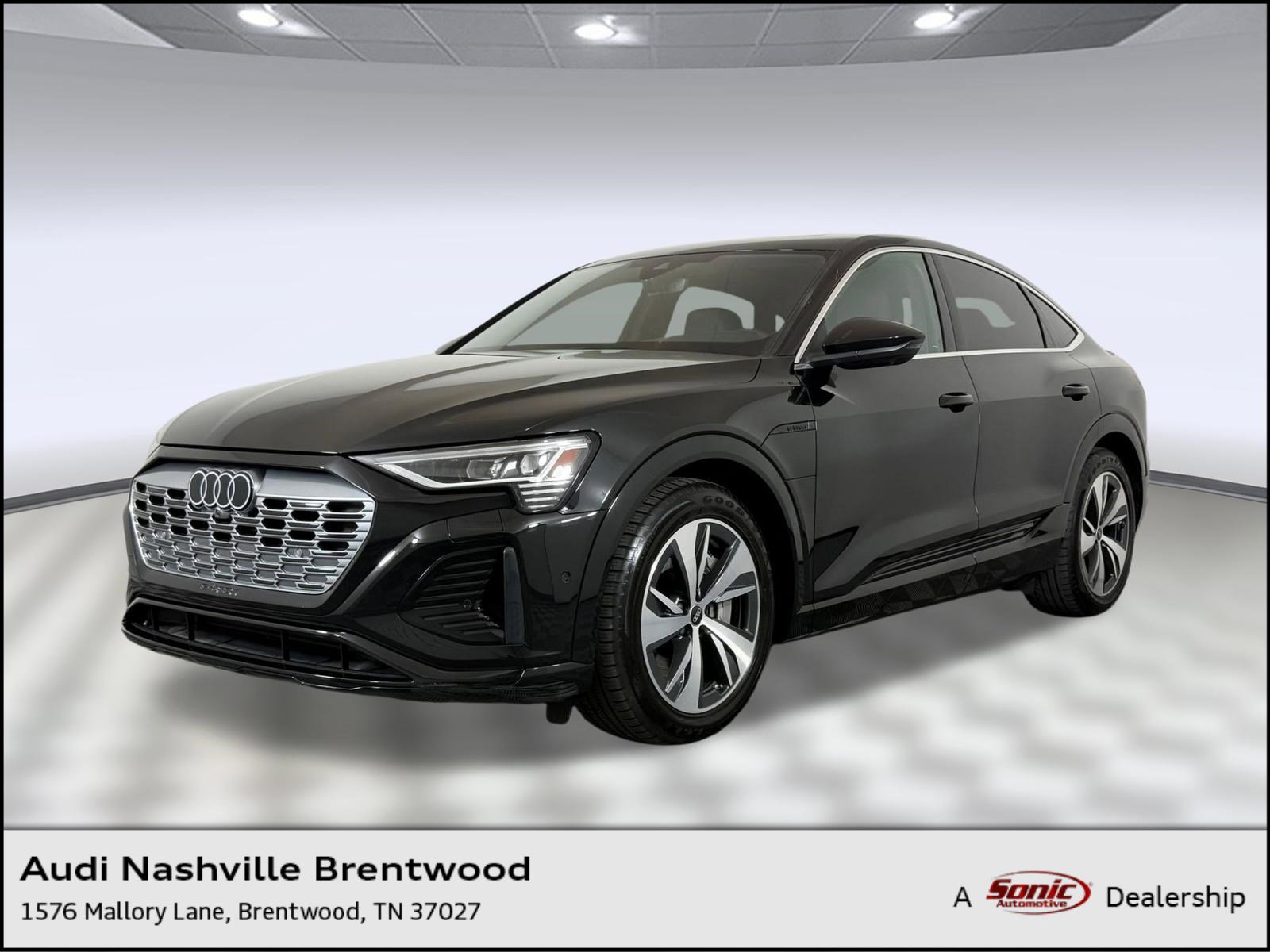 Used 2024 Audi Q8 e-tron Premium Plus w/ Premium Plus Package image 1