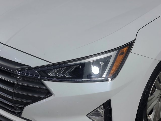 Used 2020 Hyundai Elantra SEL w/ Cargo Package (C1) FWD image 9