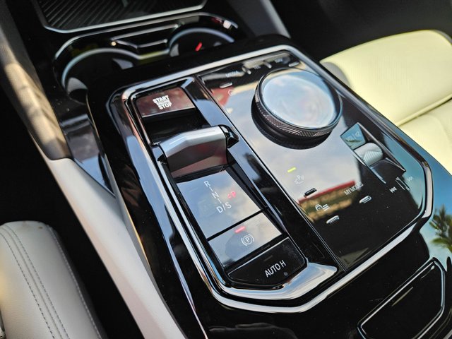 Used 2026 BMW 530i w/ Premium Package image 14