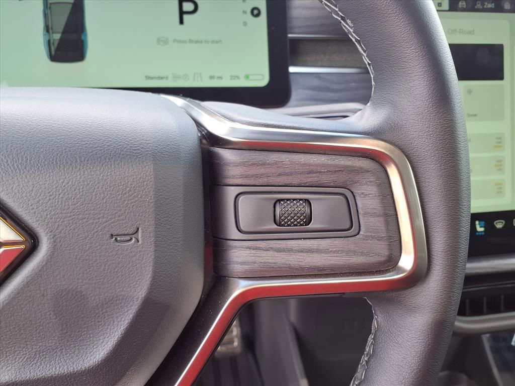 Used 2024 Rivian R1S Adventure AWD/4WD image 36