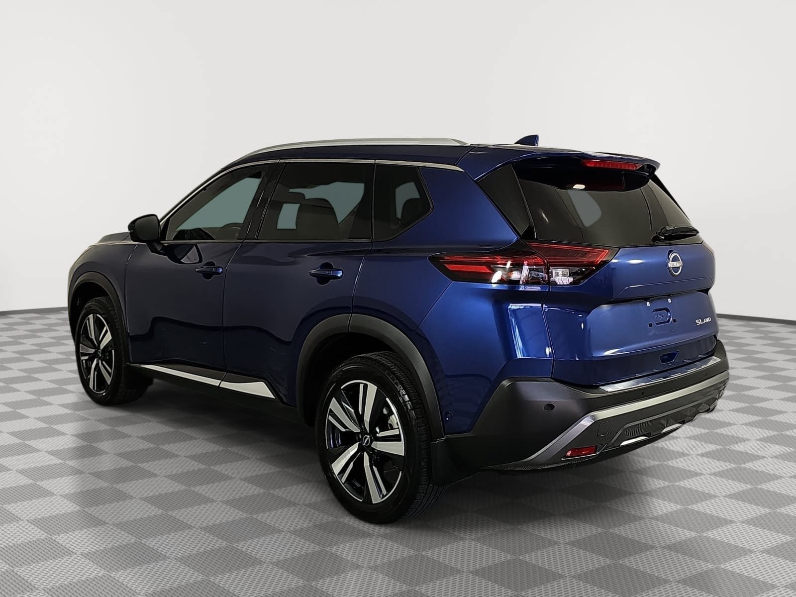 Used 2023 Nissan Rogue SL w/ SL Premium Package AWD/4WD image 6