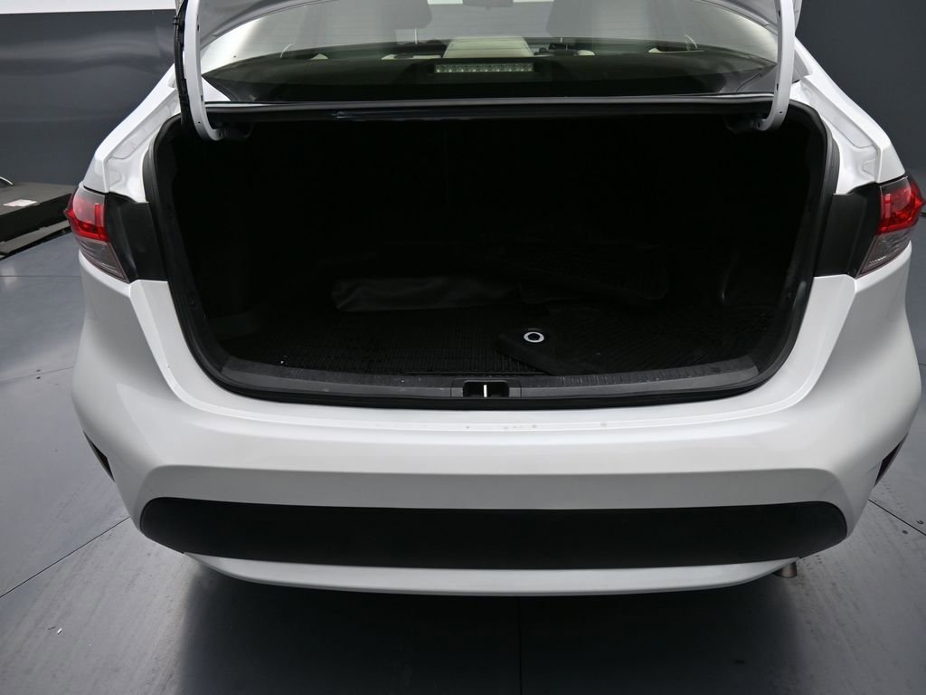 Certified 2022 Toyota Corolla LE FWD image 21