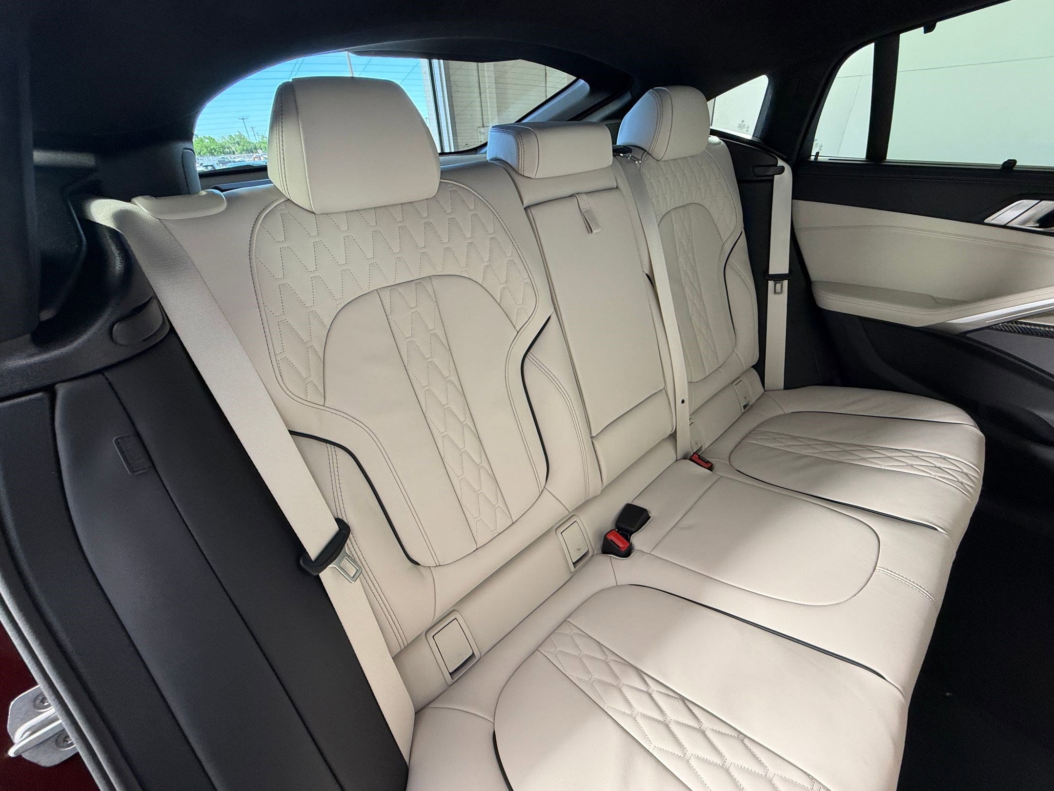 New 2026 BMW X6 M60i image 33