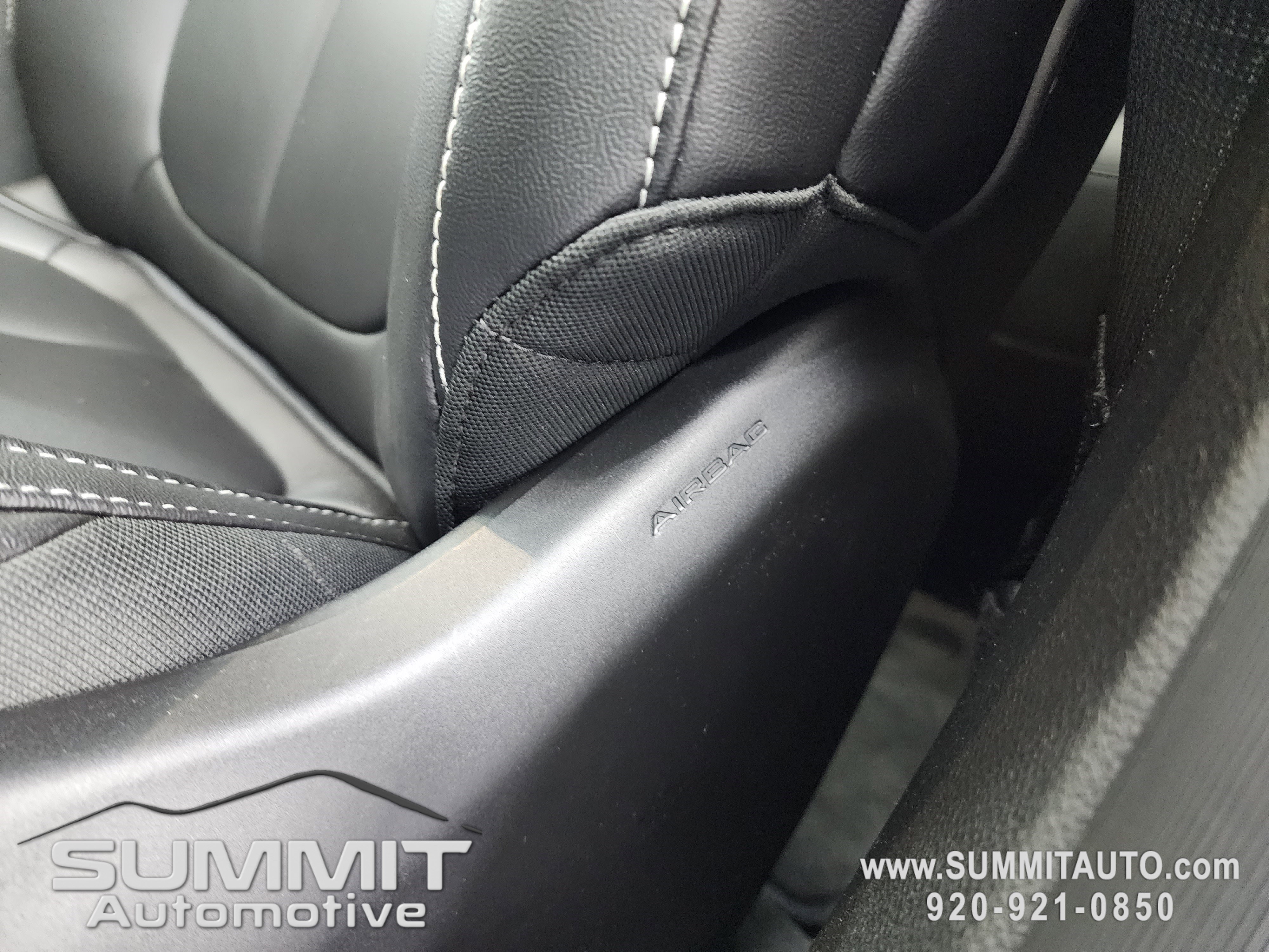 New 2025 Jeep Grand Cherokee Limited w/ Black Appearance Package image 47