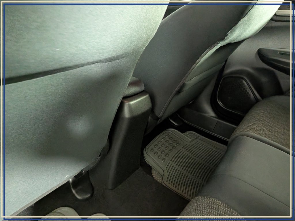 Used 2016 Honda Fit LX image 32