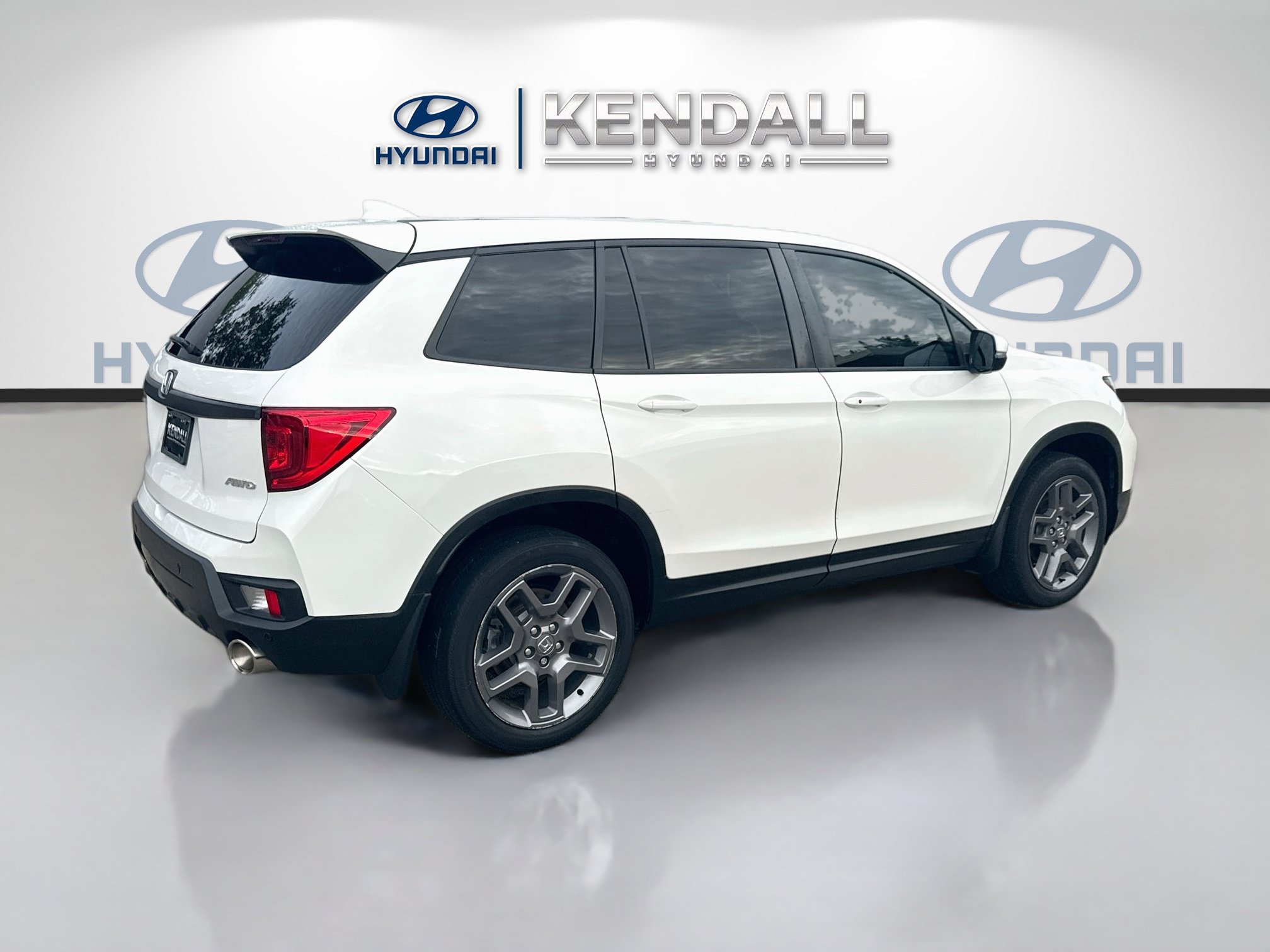 Used 2023 Honda Passport EX-L image 6