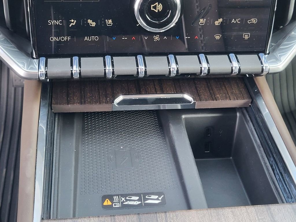 New 2026 GMC Acadia Denali Ultimate w/ LPO, Floor Liner Package AWD/4WD image 19