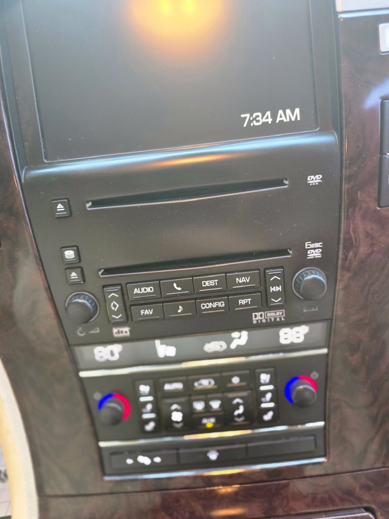 Used 2007 Cadillac Escalade AWD w/ Information Package image 14