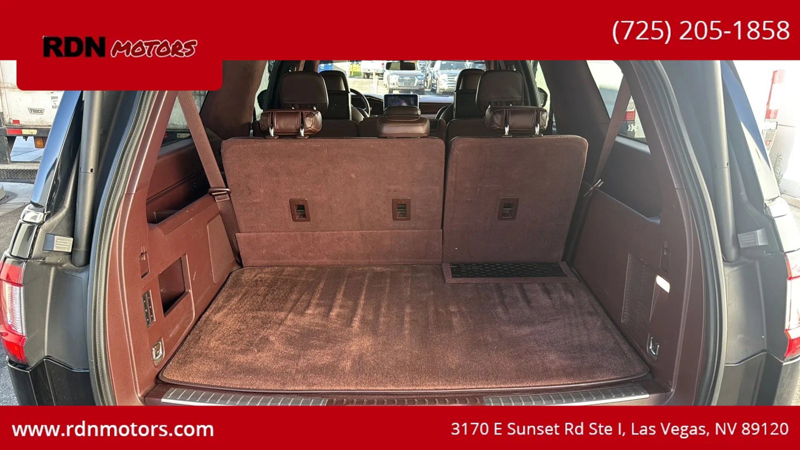 Used 2020 Lincoln Navigator L Black Label w/ Cargo Convenience Package AWD/4WD image 11