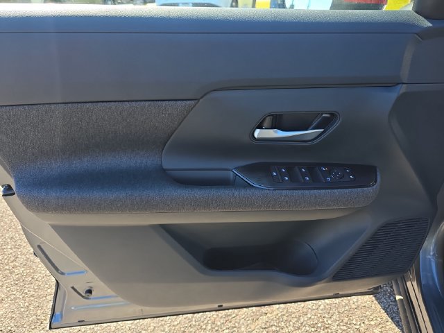New 2026 Nissan Kicks SV AWD/4WD image 15
