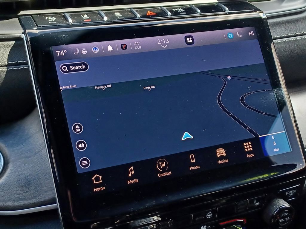 Used 2025 Jeep Grand Cherokee Limited w/ Black Appearance Package image 27