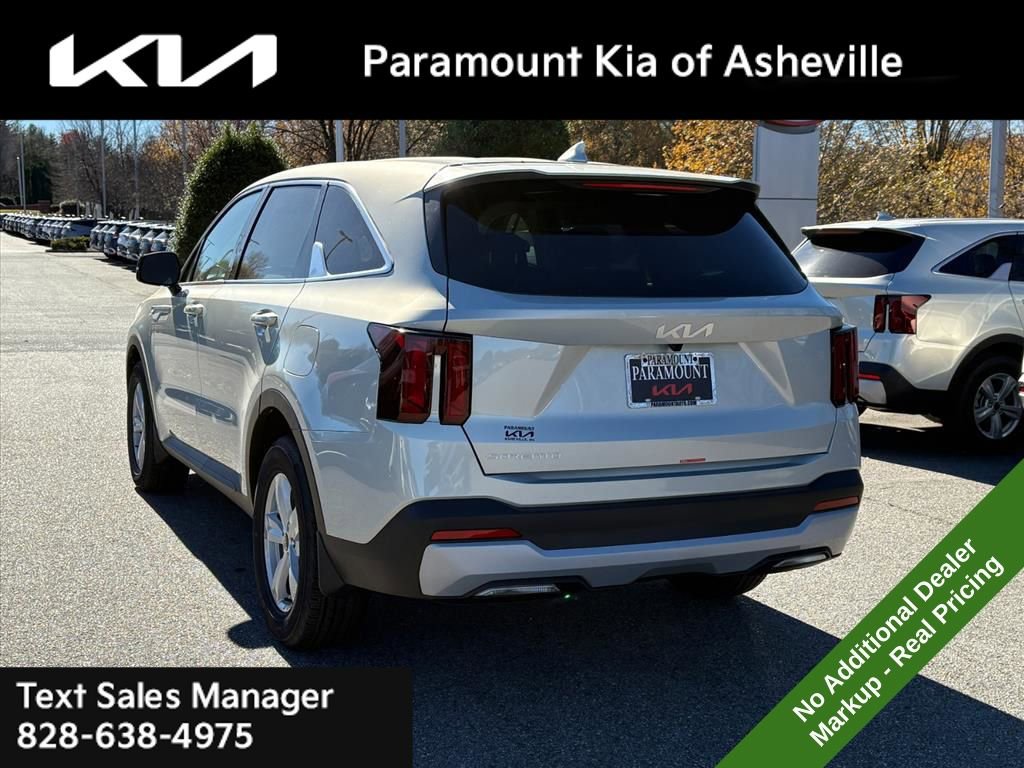 New 2026 Kia Sorento LX image 4