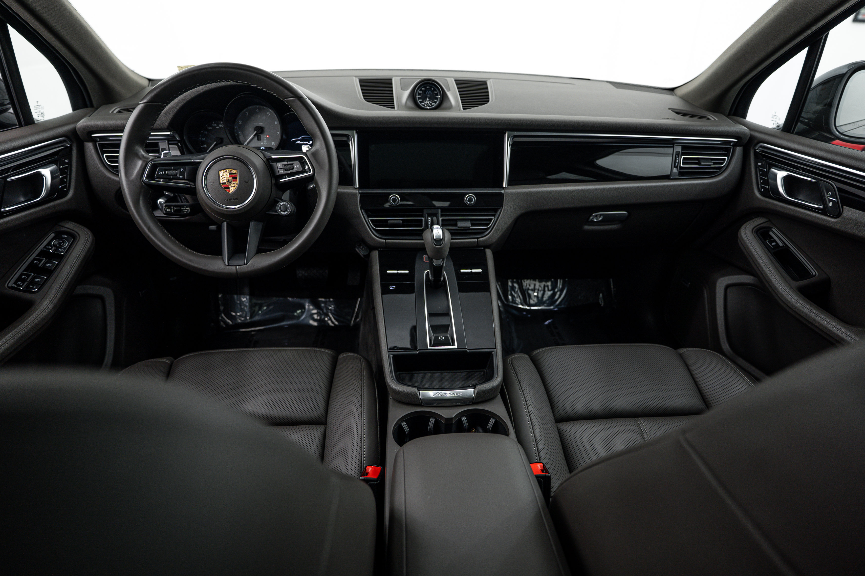 Certified 2024 Porsche Macan S AWD/4WD image 12