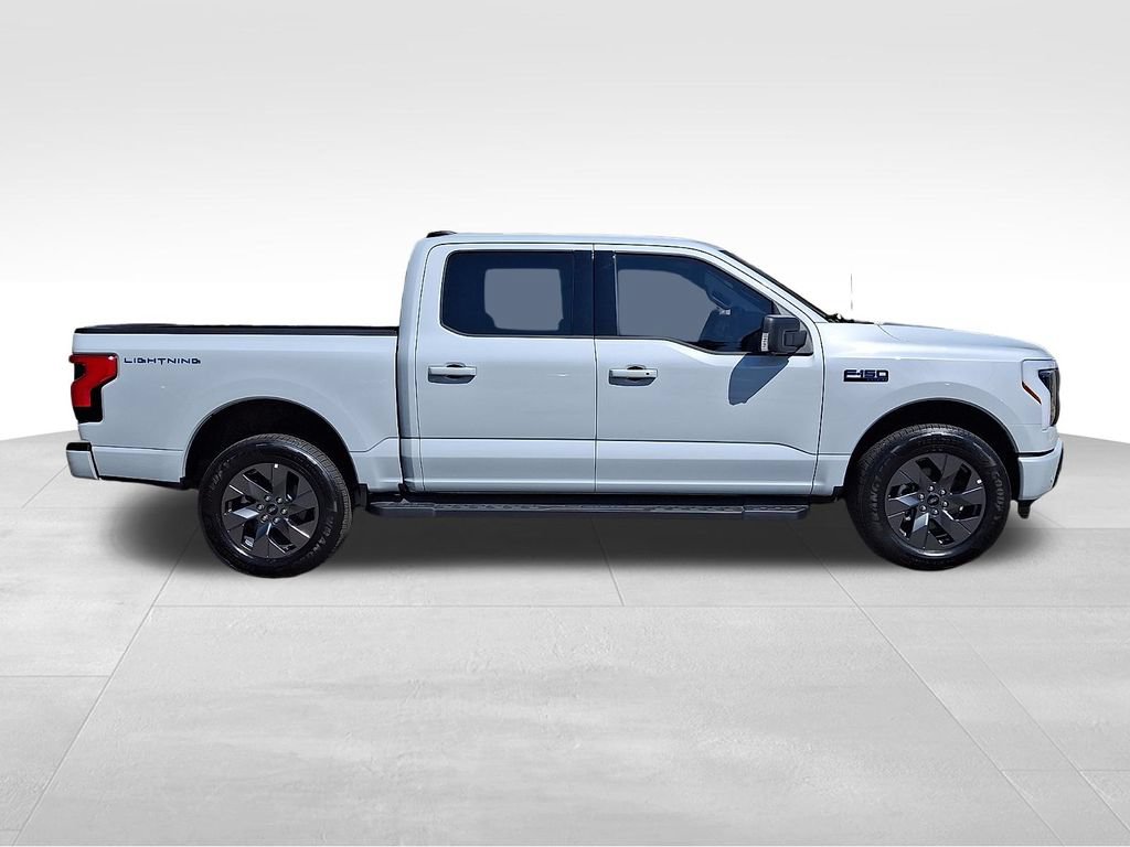 Used 2025 Ford F150 Lightning Flash AWD/4WD image 7