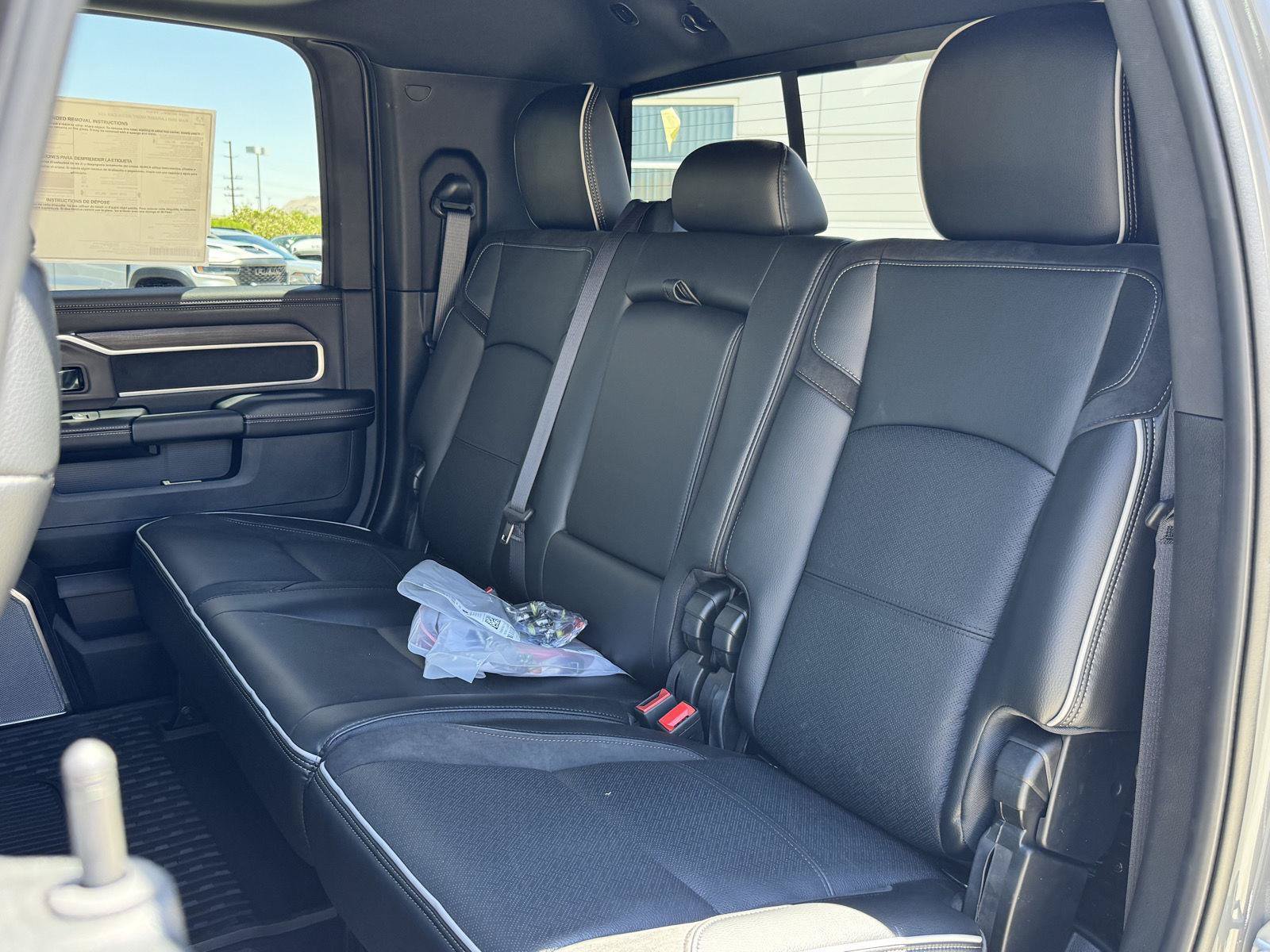 New 2026 RAM 3500 Laramie AWD/4WD image 30