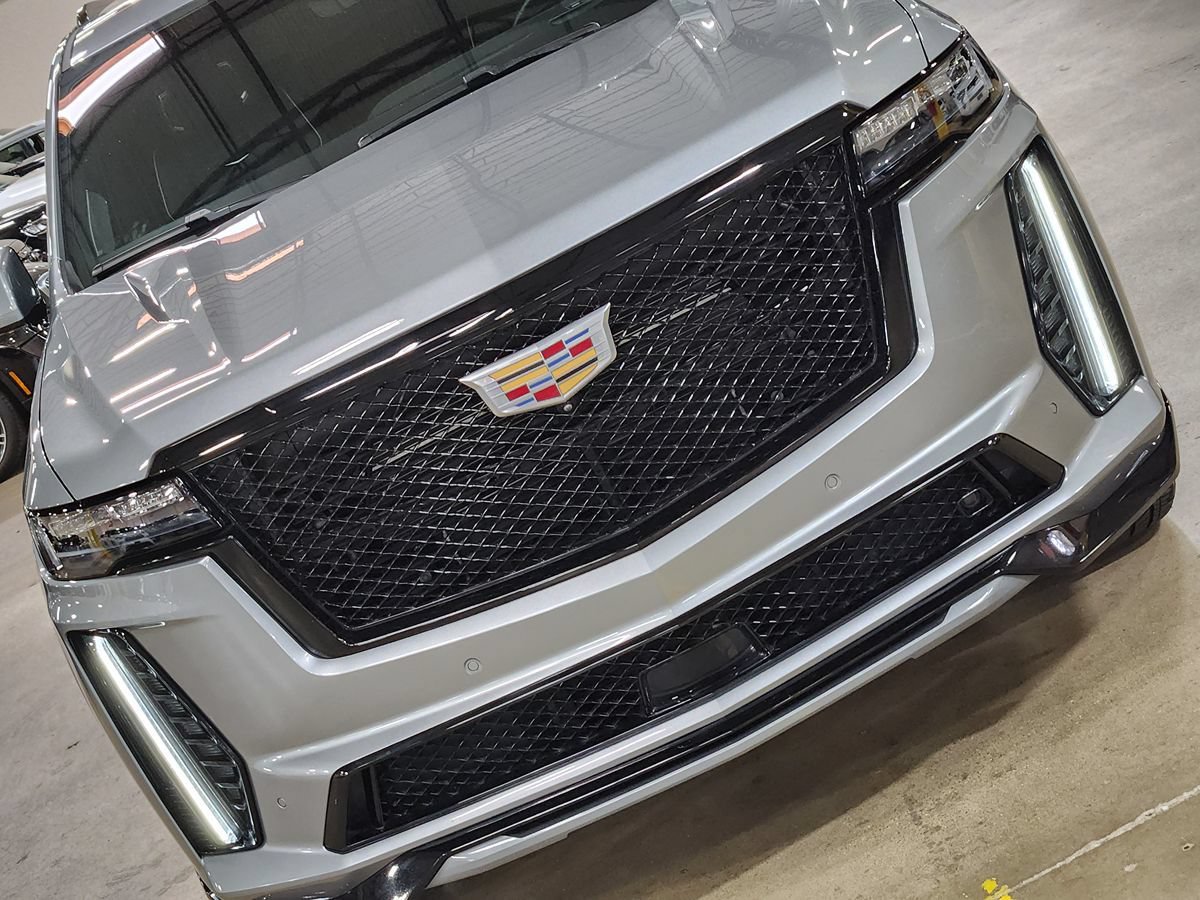 Used 2023 Cadillac Escalade V AWD/4WD image 19