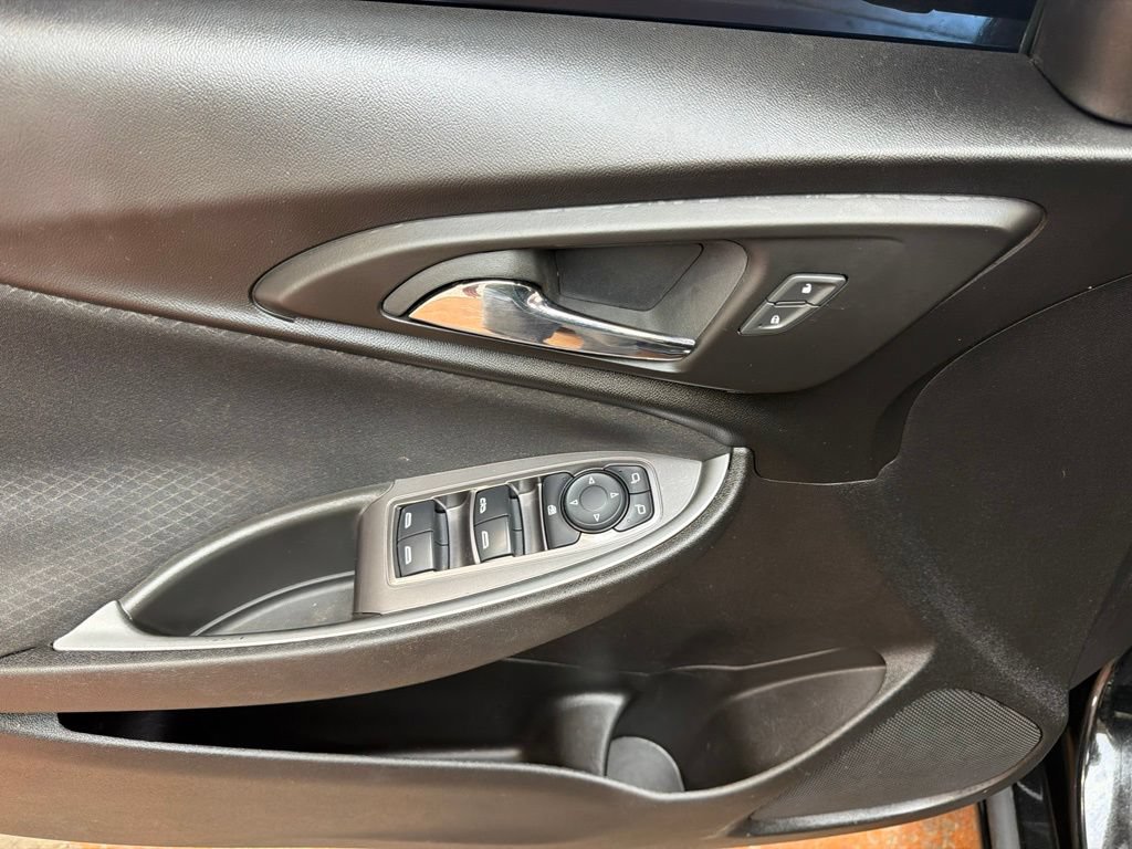 Used 2024 Chevrolet Malibu LT FWD image 23