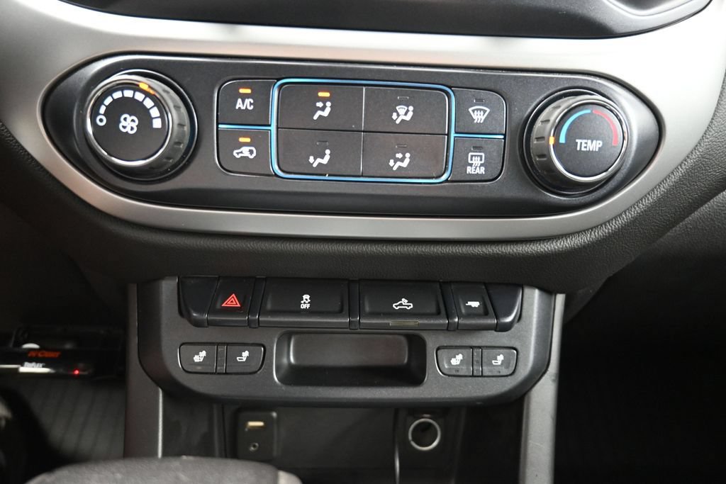 Used 2017 Chevrolet Colorado LT w/ LT Convenience Package AWD/4WD image 14