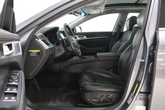 Used 2015 Hyundai Genesis 3.8 w/ Option Group 03 AWD/4WD image 18