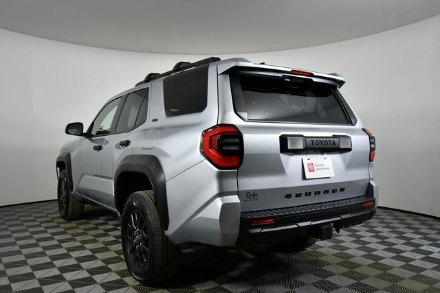 Used 2025 Toyota 4Runner 4WD image 13