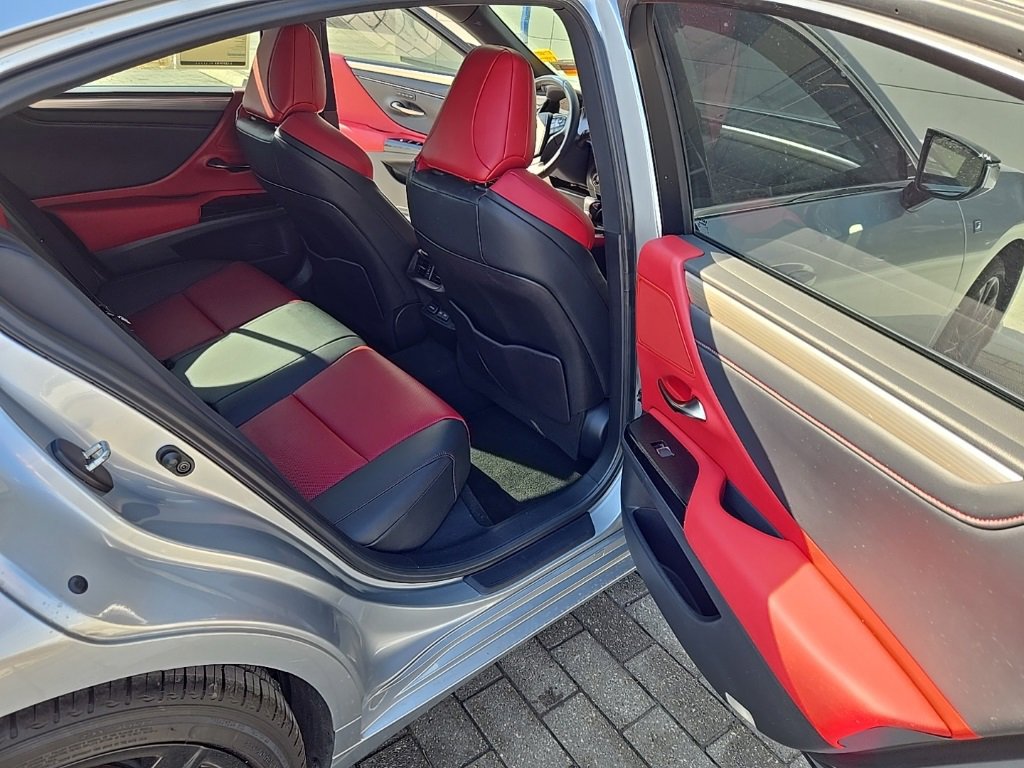 Used 2023 Lexus ES 350 F Sport w/ Accessory Package (Z2) image 19