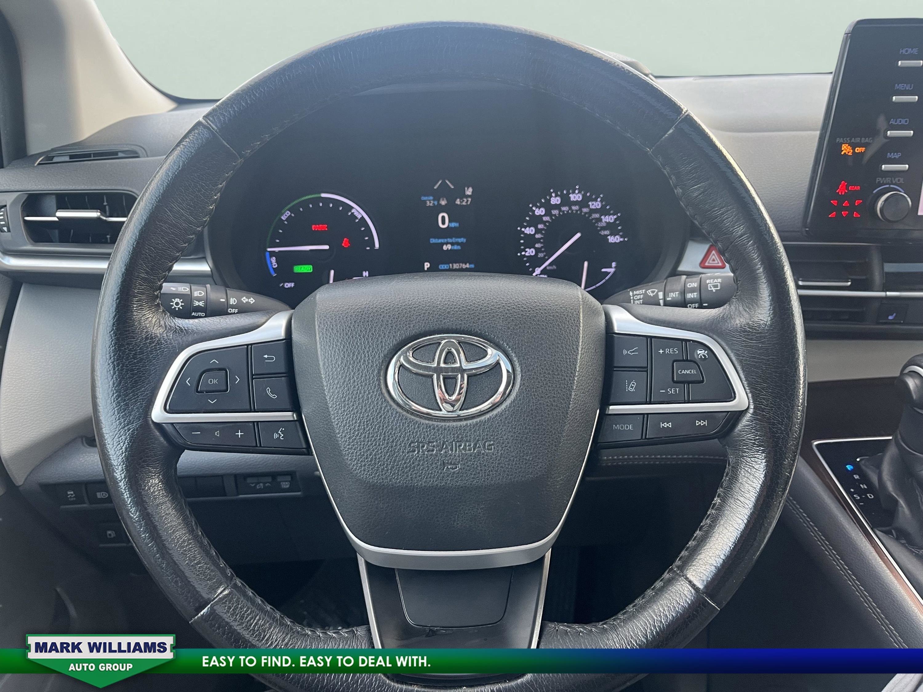 Used 2021 Toyota Sienna XLE image 14