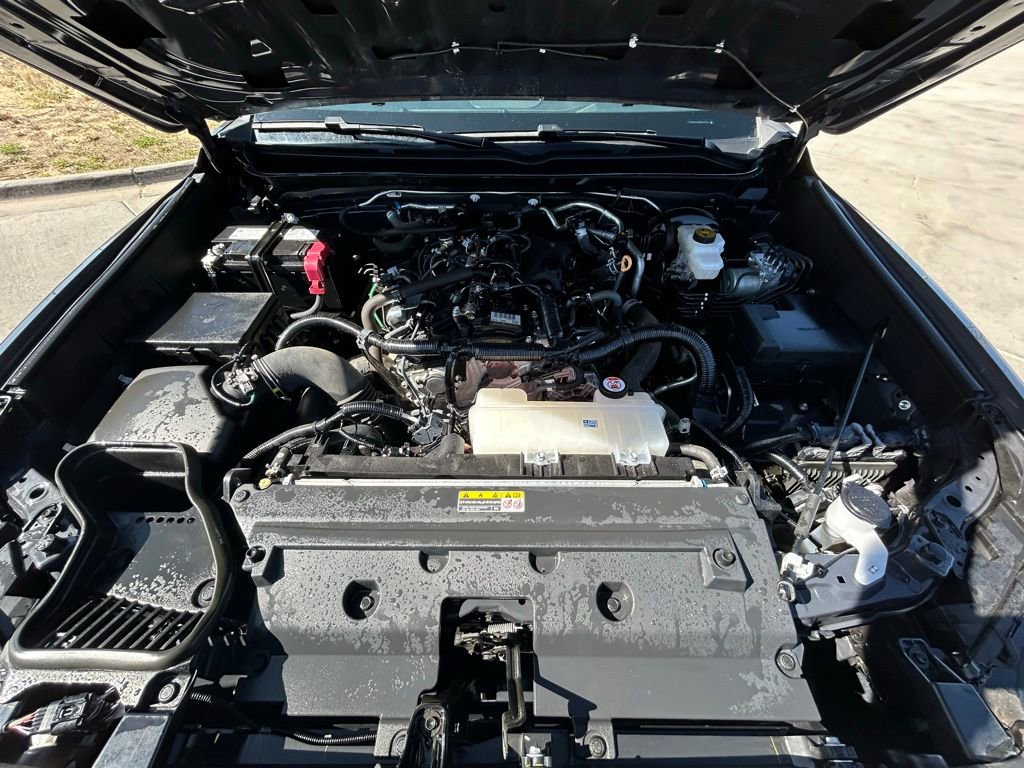 Used 2024 Toyota Tacoma TRD Off-Road AWD/4WD image 31