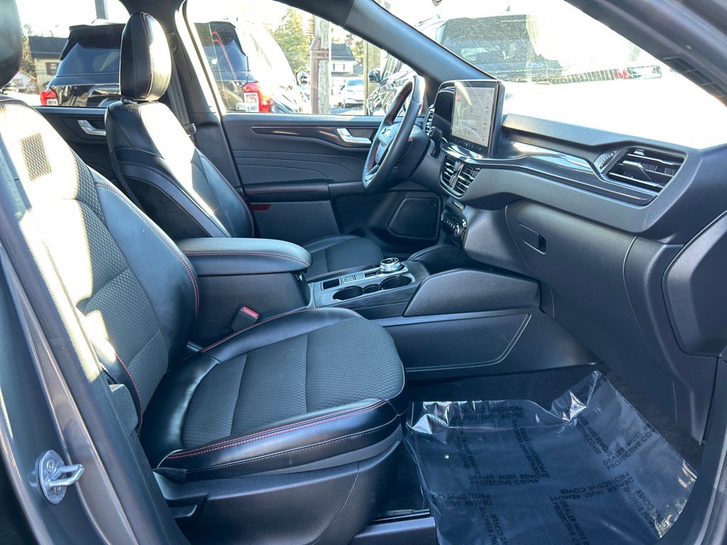 Used 2023 Ford Escape ST-Line w/ Tech Pack #1 image 18