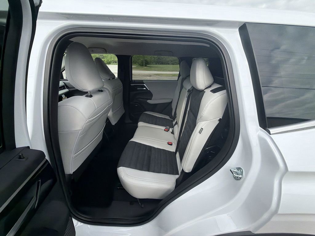 New 2026 Mitsubishi Outlander SE AWD/4WD image 22