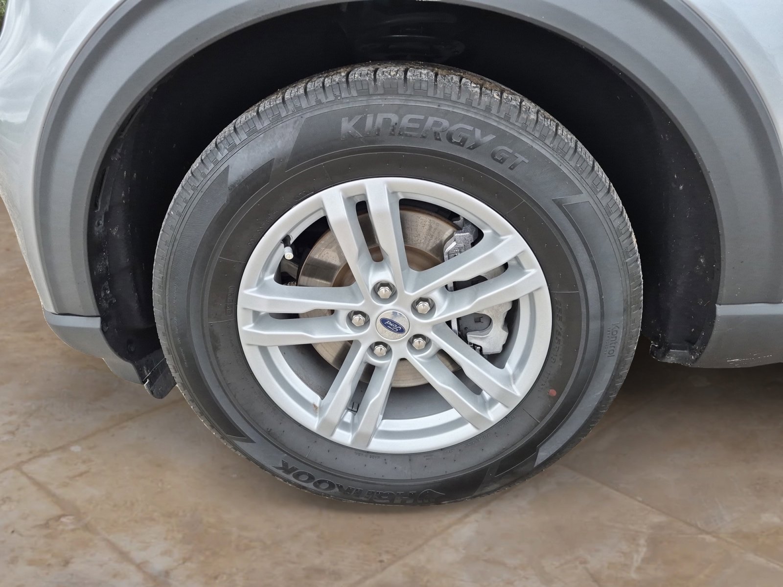 Used 2024 Ford Explorer XLT image 29