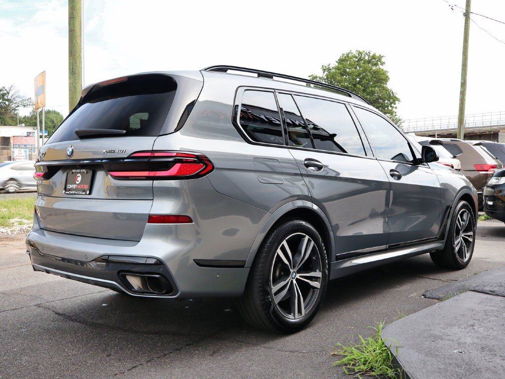 Used 2025 BMW X7 xDrive40i w/ M Sport Package AWD/4WD image 8