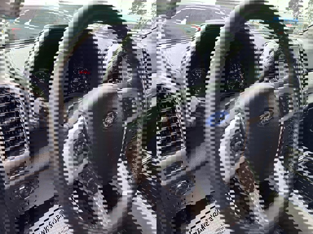 Used 2021 Ford F250 Lariat image 12