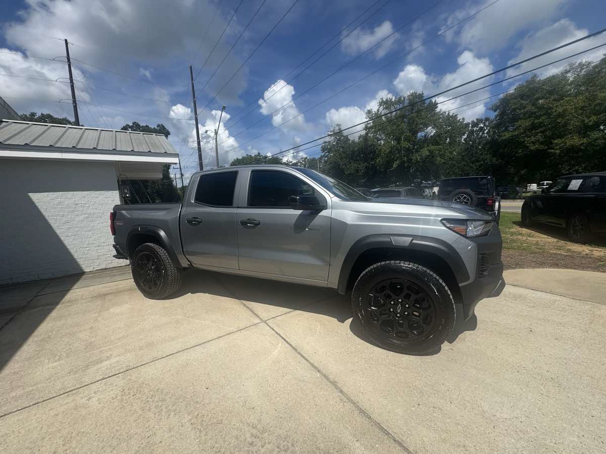 Used 2026 Chevrolet Colorado Trail Boss AWD/4WD image 4